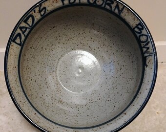 Handgjord stengods "Pappas popcornskål" 20 x 10 cm Spräcklig keramik Fin