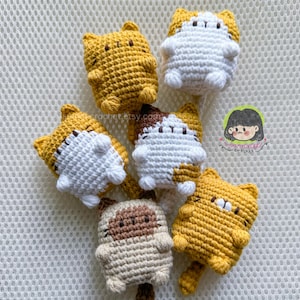 Personalized Cute Crochet Cat with Flower and Bell Keychain
