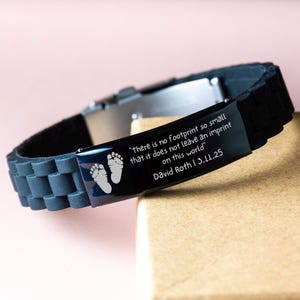Miscarriage Black Engraved Bracelet for Angel Baby "No Footprint So Small" Sentimental Memorial Remembrance Baby Loss Gift Keepsake Dad Mom afbeelding 3