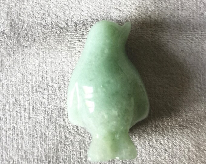 Carved Penguin (Green Aventurine)