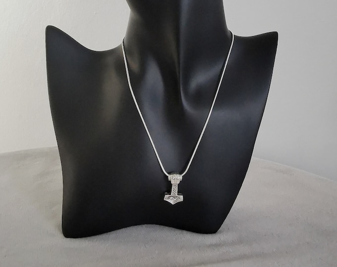 Thor's Hammer Pendant (Sterling Silver)