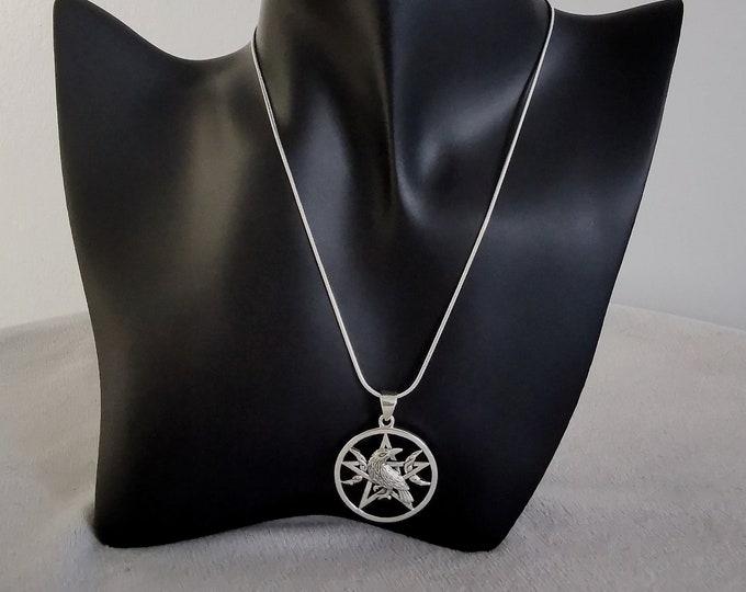 Raven Pentacle Pendant (Sterling Silver)