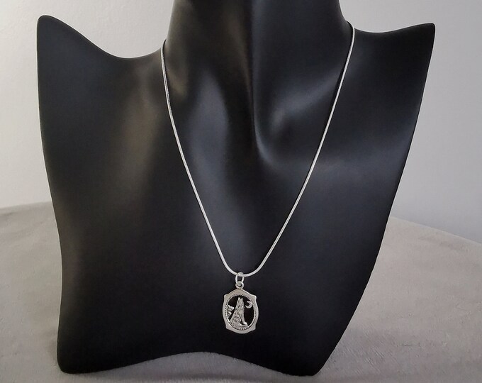 Howling Wolf Pendant (Sterling Silver)