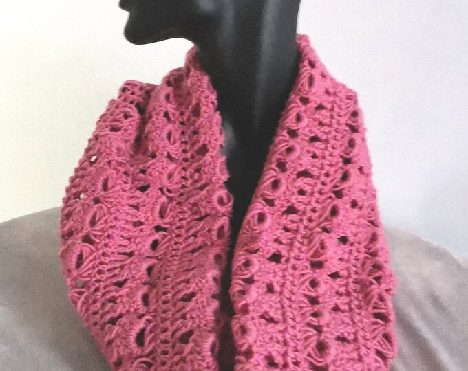 Pink Cowl Scarf - Handmade by Ylva
