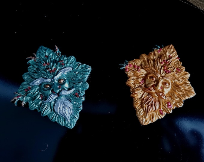 Green Man Altar Tiles (2 different colours available) - casted and handpainted by Ylva