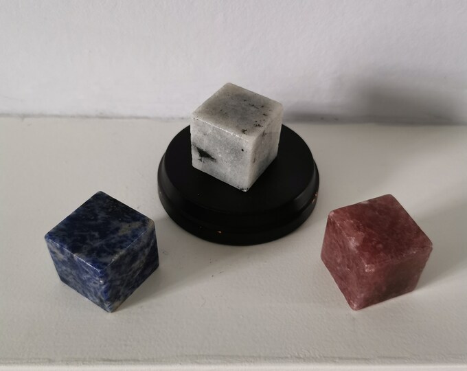 Crystal Cubes (3 different variations available)