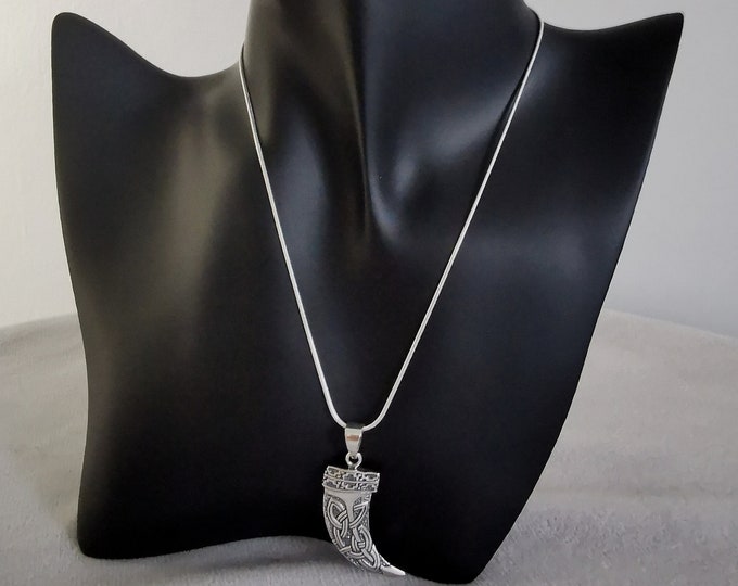 Celtic Horn Pendant (Sterling Silver)