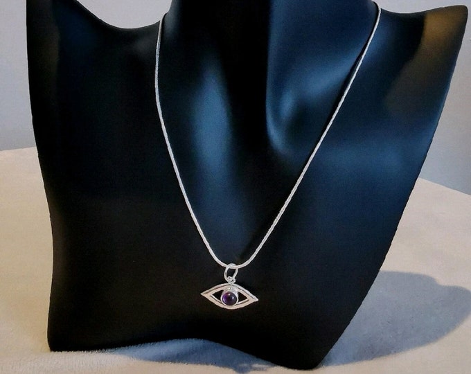 Eye Pendant With Amethyst (Sterling Silver)
