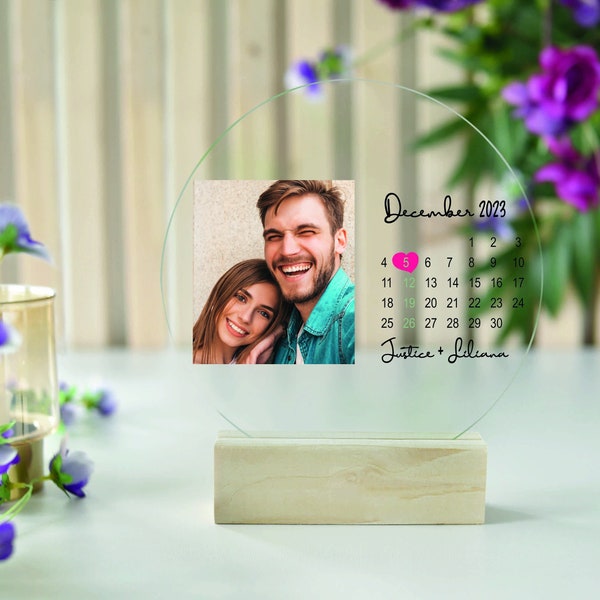 Personalized Couple Photo Calendar Plaque,Valentine's Day Gift for Boyfriend,Our First Date Keepsake,Wedding Date Home Decor,Acrylic Plaque