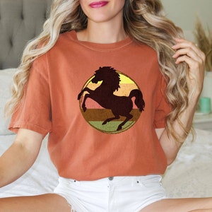 Comfort color horse shirt, Equestrian shirt, Horse mama shirt, Horse dad tee, Western horse shirt, Show horse shirt, horse owner gift shirt