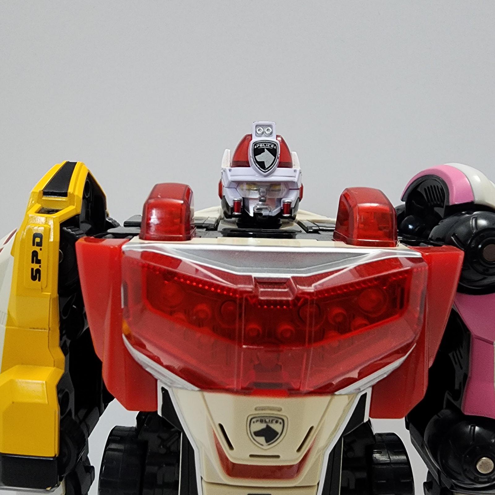Power Rangers SPD 2005 DX Delta Squad MEGAZORD near Complete Dekaranger ...