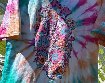 スケルトン＆キノコTシャツ