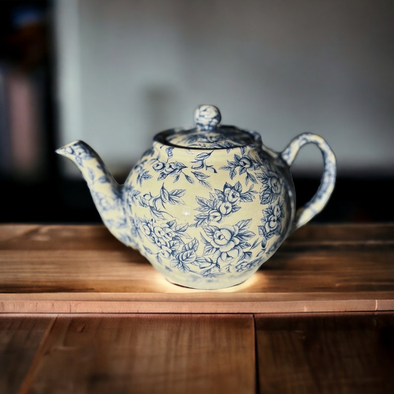 Théière anglaise en chintz bleu citronnier pour 2 tasses image 7