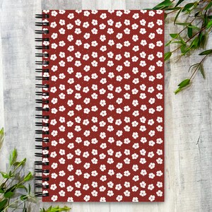 Spiralblock | süßes florales Notizbuch | Softcover Notizbuch | Geschenk für Ihn weißes florales Notizbuch
