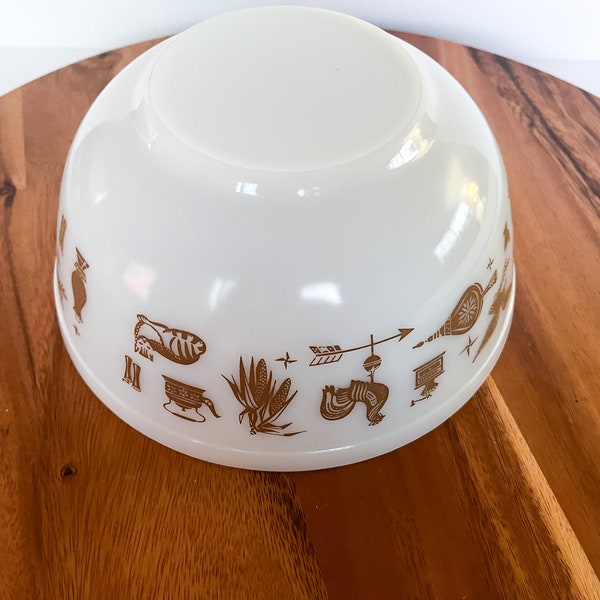 Pyrex Early American Mixing Bowl - 403 -  2 1/2 Quart Brown White