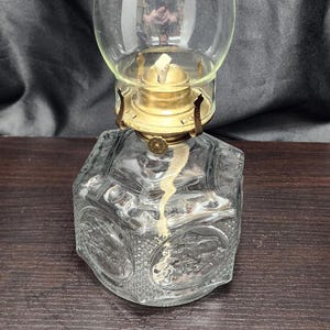Vintage 1980s - Lamplight Farms Clear Glass Hurricane Oil Lamp with Horse & Buggy Homestead Scene