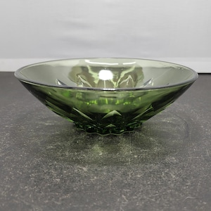 Vintage Avocado Green Pressed Glass Bowl - Flower Petal Design
