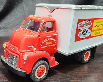First Gear 1952 GMC Stake Truck Railway Express Agency 1:34 Scale