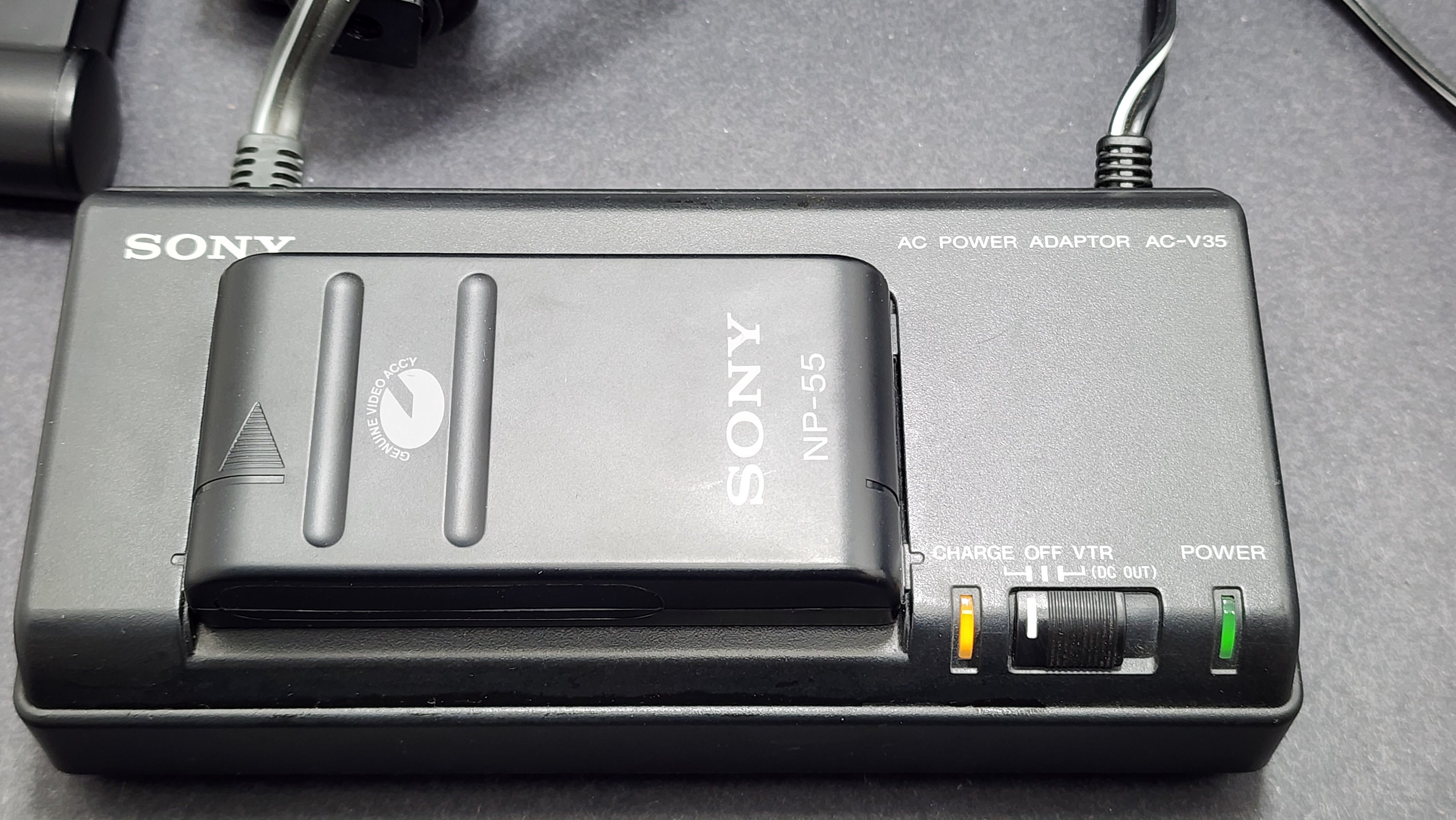 1992 Sony Handycam Hi8 Camcorder CCD-TR71 Like New With Original Box ...