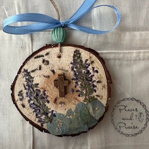 Cross Pressed Flowers Wooden Slice Ornament / Wall Decor / Christmas