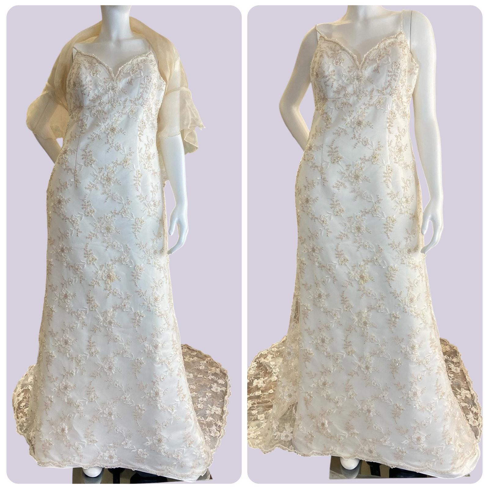 open lace back dress Organza Bridal Ball Gown Sequins Bodice Court Train Wedding Dresses