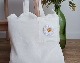 Tote bag with daisy - sustainable linen bag 35 x 40 cm, with crochet elements and external pocket