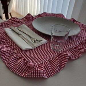 Placemats: for casual friends dinner or a special family occasion, our placemats are the perfect complement to any meal. Made with high-quality materials, they are durable, easy to clean, and available in a variety of colors.