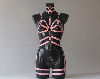 Rave Outfit, Festival Pinkes Top und Gürtel, Harness Set, Pinker Harness, Festival Pinkes Kostüm, Burning Man Outfit, Festival Kleidung, Cage Bra