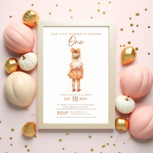 Nuestra pequeña plantilla de invitación de cumpleaños de calabaza, primer cumpleaños de otoño, cabello rubio, lazo, cumpleaños de niña