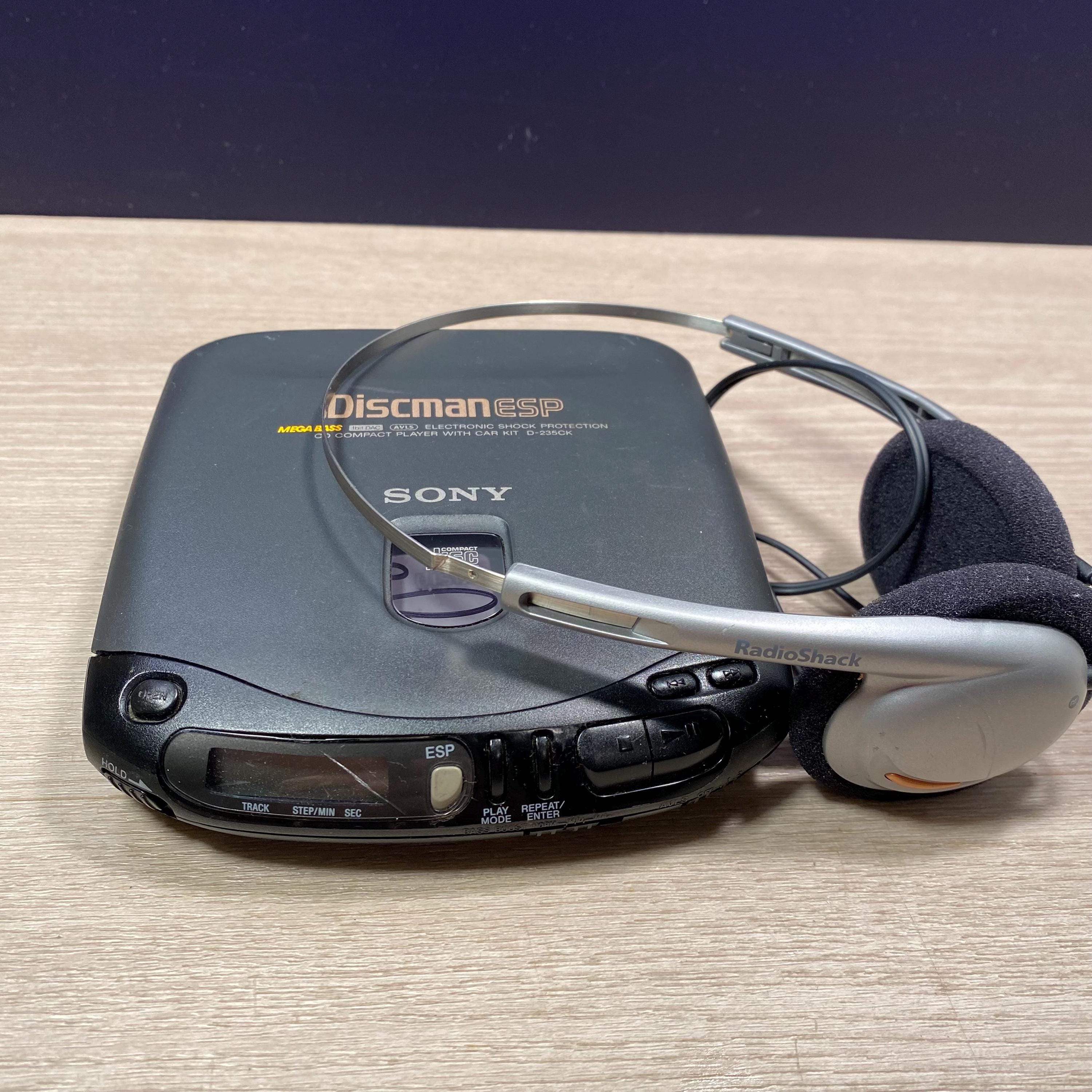 ビンテージ ソニー ディスクマン D-235CK: カーキットとメガベース搭載