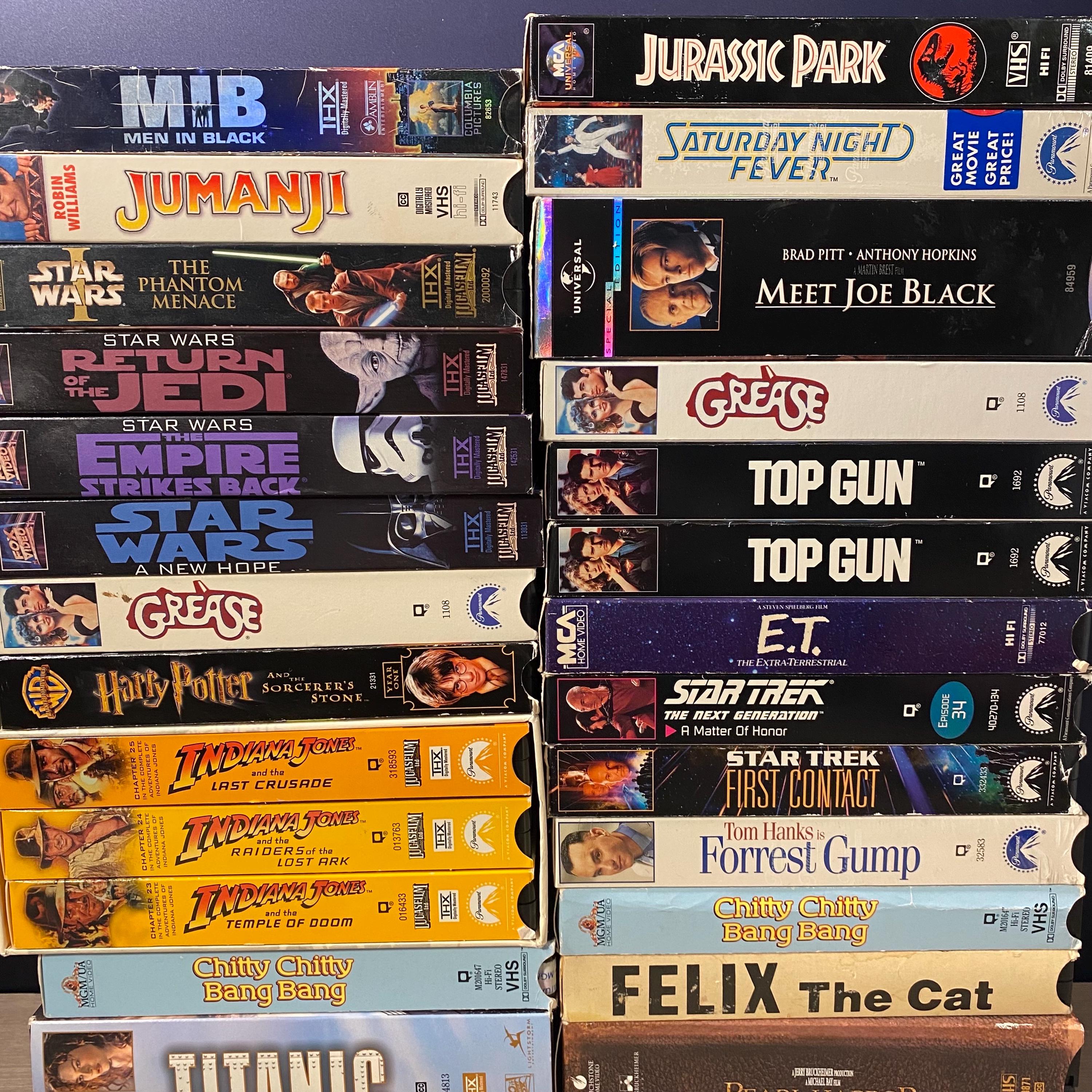 ゴジラ VHSセット おまけ付きの 大特価！！！ ゴジラ VHSセット おまけ付きの 大特価！！！ - メルカリ