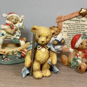 In Ehren gehaltene Teddies Sammlerstücke, Priscilla Hillman Collection, Enesco Corporation.