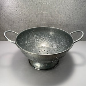 Vintage Stainless Strainer Metal Colande With Pedestal Base Strainer Colander Vintage Kitchen Decor.