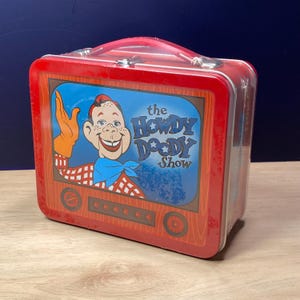 1998 Hallmark Howdy Doody Show Tin Lunch Box, TV Shaped, Retro Nostalgia Decor Lunchbox Retro Collectible Tin