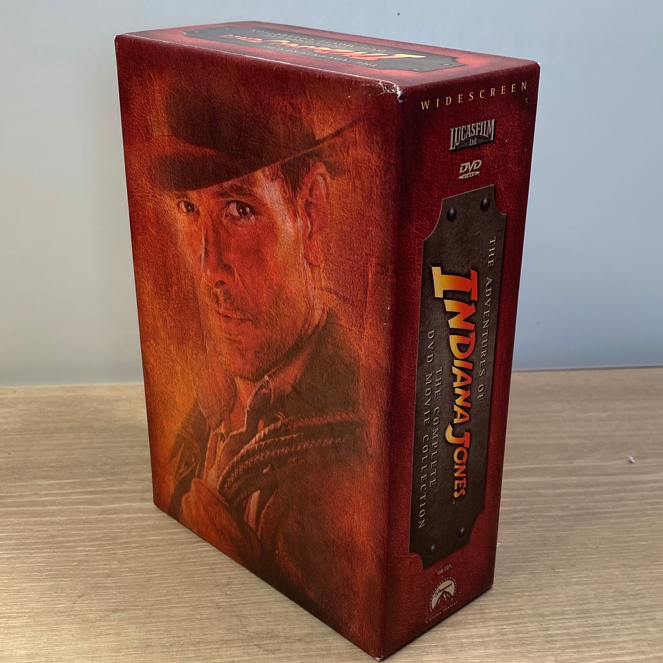 インディ・ジョーンズの冒険 コンプリートDVDムービーコレクション