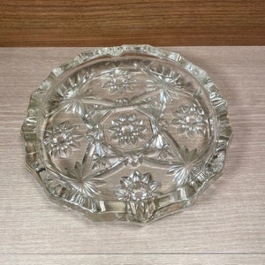 Vintage Ashtray, Cut Crystal Early American Star of David Large Ash Tray. 1980s