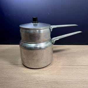 Windsor Premier Aluminum Double Boiler | Mid-Century Spun Aluminum Saucepan Set | 3-Piece 1.5 Qt Melting Pot | Vintage Farmhouse Kitchenware