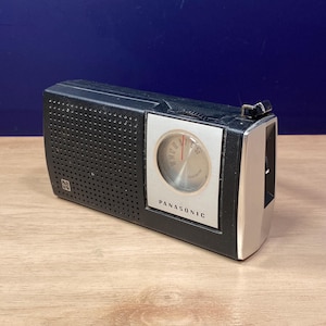 Retro Panasonic AM Transistor Radio, Portable Black & Silver Small Vintage Japan Tech - Working!