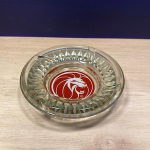 Vintage Ashtray, MGM Grand Casino Ashtray, Las Vegas Lion Logo, Clear Glass, 4.5&quot; Diameter, Retro Souvenir Gift.