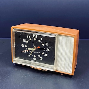Vintage GE Trip-Mate Travel Alarm Clock, Model 7274 - Working Made in USA