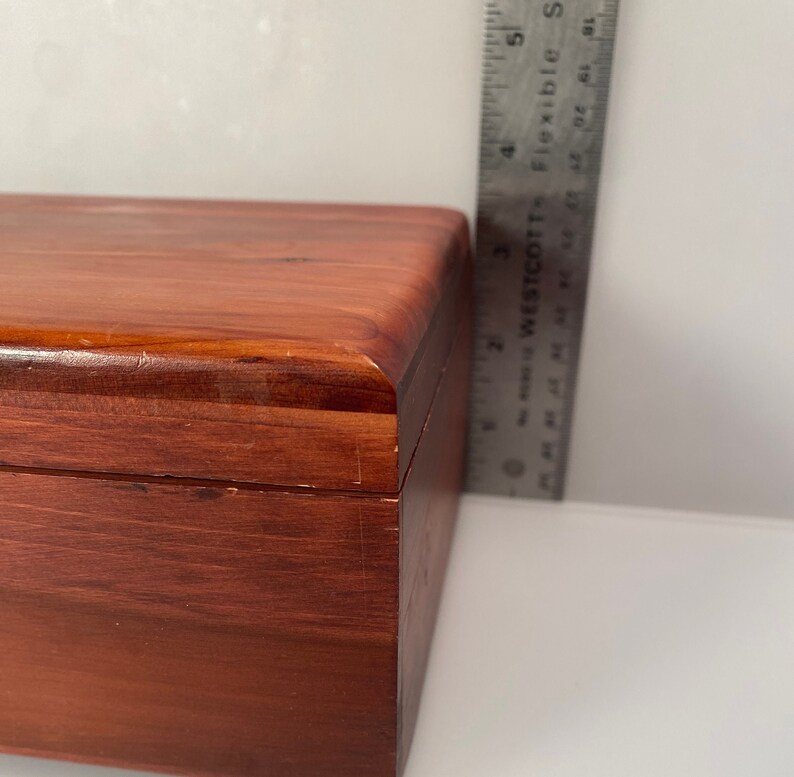 Vintage Lane Cedar Chest, Miniature, Jewelry Box, Talsma Furniture. No