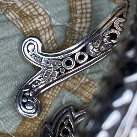 John Hardy Sterling Silver Leaf Cuff Bracelet - image 9