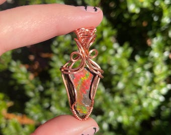 Little Ammolite Wire Wrapped Necklace in Bare Copper