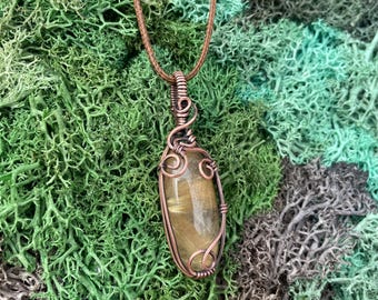 Golden Rutilated Quartz Wire Wrapped Necklace in Antiqued Copper