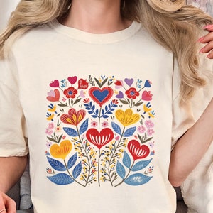 Cottagecore Flowers Shirt - Hearts Scandi Folk Art TShirt - Floral T-Shirt - Tole Painting Tee-Gardencore Shirt - Comfort Colors Unisex Crew