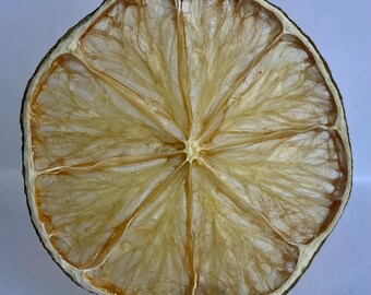Dehydrated Limes Garnish for Cocktail or Baking