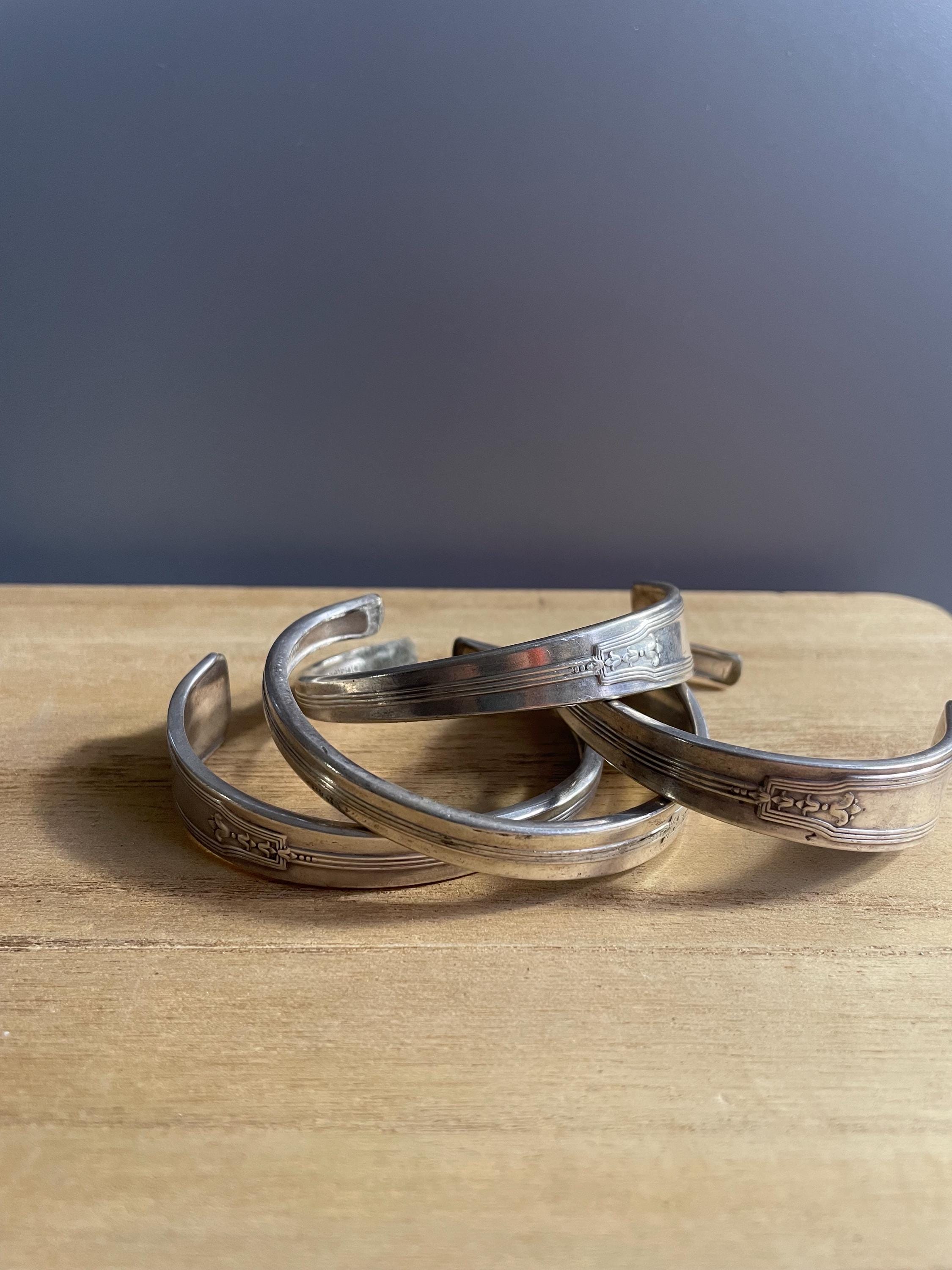 spoon handle cuff