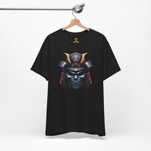 Samurai Skull T-Shirt - Unisex Graphic Tee, Perfect Gift for Him or Her, Epic Warrior Armor Design for Sci-Fi Lovers - High-Quality Apparel