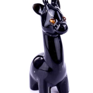 Scultura di giraffa in cristallo di ossidiana nera: decorazione per la casa intagliata a mano (3,6 pollici)