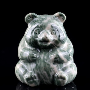 5,1 cm natürliche Jiulong Jade handgeschnitzte Kristallpanda Skulptur, einzigartige Kristallschnitzerei für Wohnkultur und Sammler, handgefertigtes Geschenk